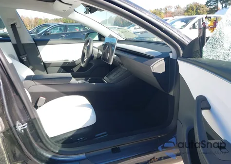 2025 Tesla Model 3 Long Range Rear-Wheel Drive/Standard from USA, damaged, VIN 5YJ3E1EA7SF904003